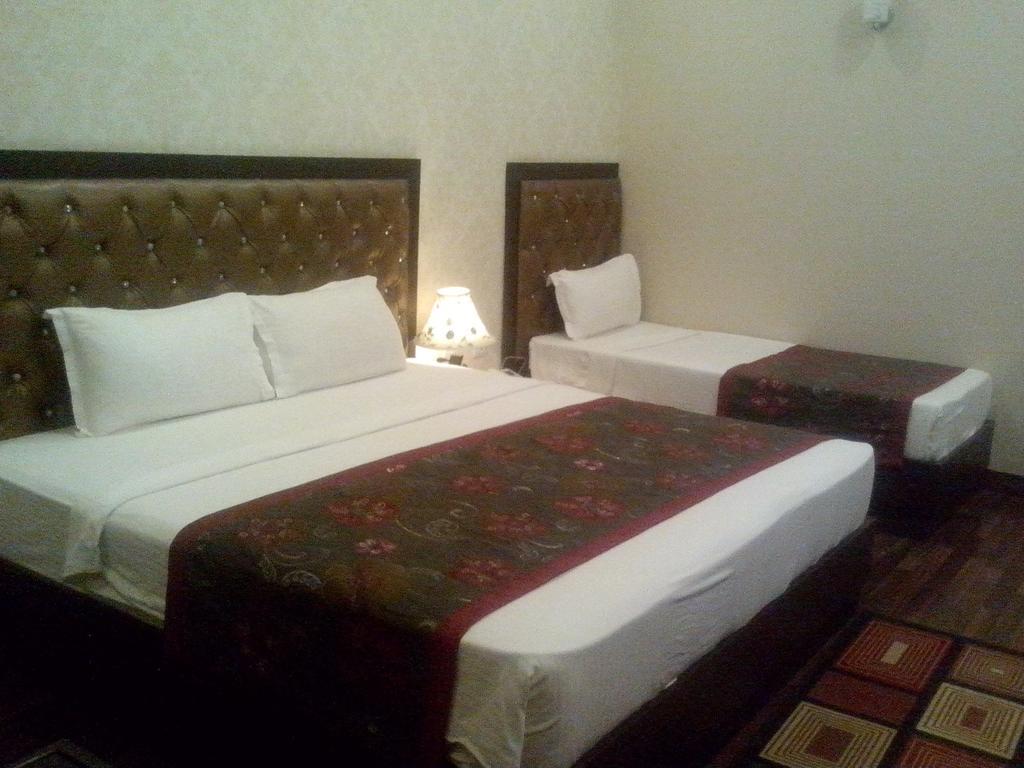โฮเต็ล กฤษณัม วรินดาวัน Hotel ห้อง รูปภาพ